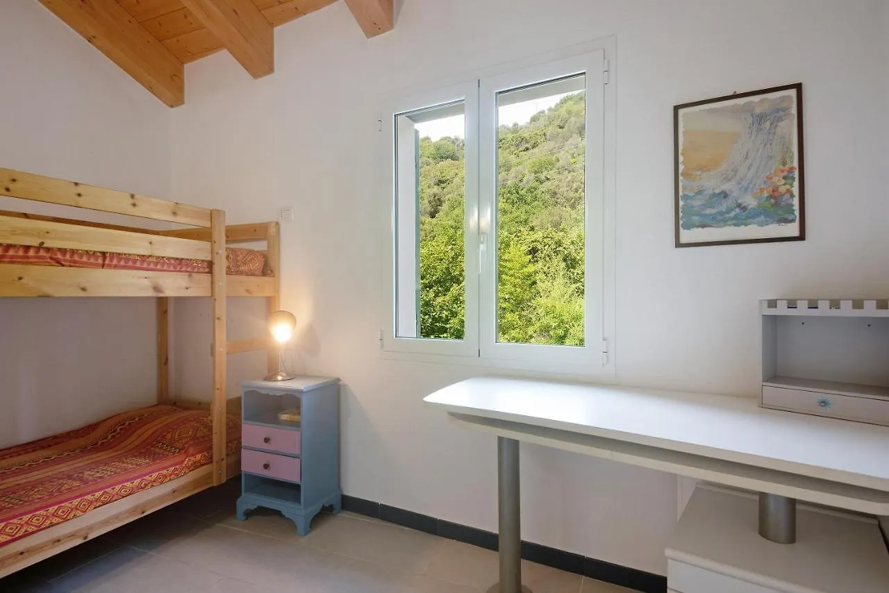 בית נופש הוילה מונליה Casa Piani איטליה